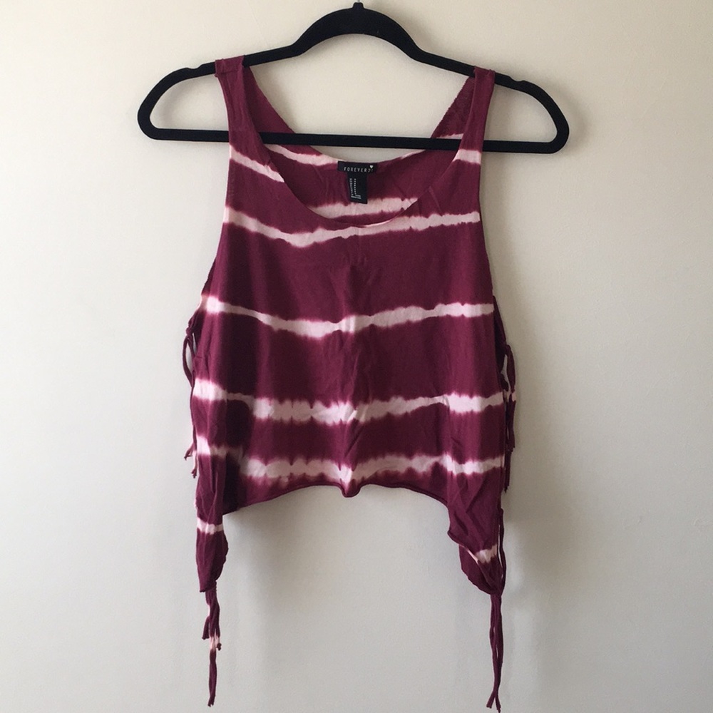Forever 21 >> NWOT!! Tie dye fringe Crop Top